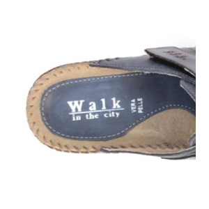 Walk-női-kék-bőr-klumpa-1124-16940