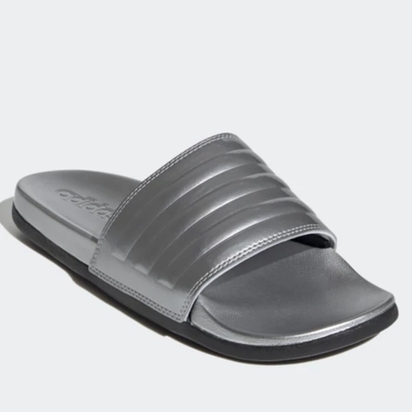 Adidas-női-ezüst-komfort-papucs-FW7683